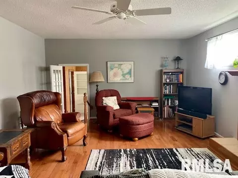 1715 N 4th St, Clinton, IA 52732 photo 11
