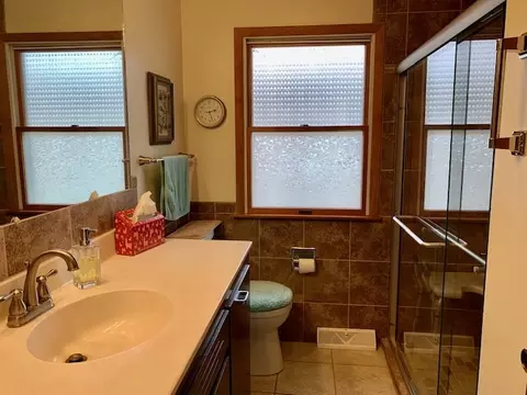 1715 N 4th St, Clinton, IA 52732 photo 15