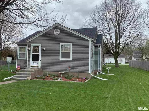 205 N 1st St, Alpha, IL 61413 photo 2