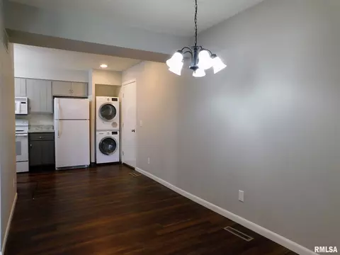 3625 34th St, Moline, IL 61265 photo 6