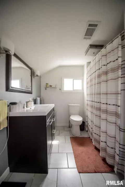 1436 14th St, Moline, IL 61265 photo 15
