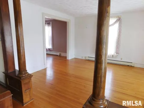 1002 9th St, Orion, IL 61273 photo 8
