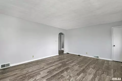 1816 11th Ave, Moline, IL 61265 photo 6