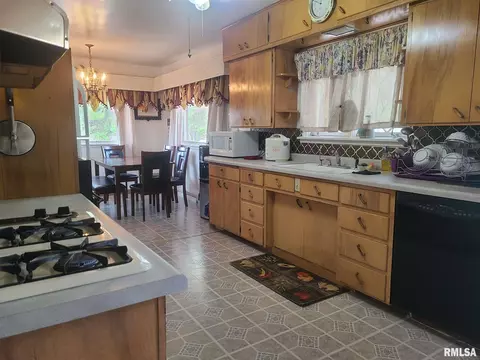 1501 36th Ave, Moline, IL 61265 photo 7