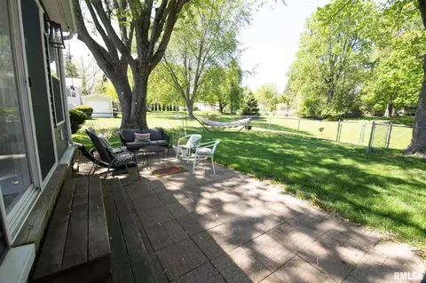 1815 36th St, Moline, IL 61265 photo 29