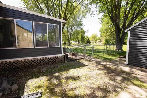 1815 36th St, Moline, IL 61265 photo 31
