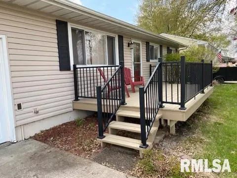 1102 4th Street A, Hampton, IL 61256 photo 3