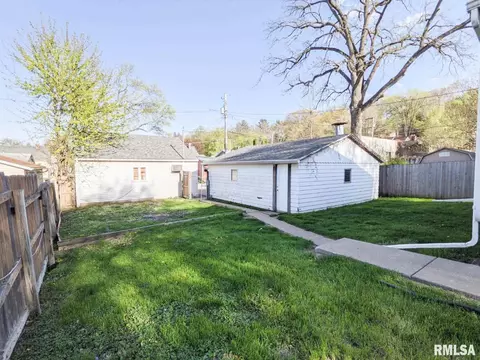 434 50th St, Moline, IL 61265 photo 18