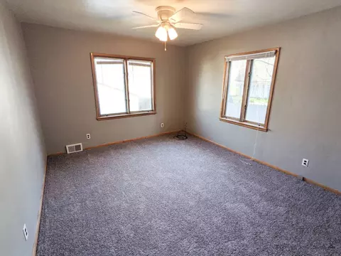 434 50th St, Moline, IL 61265 photo 11