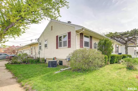1301 14th Ave, Fulton, IL 61252 photo 2