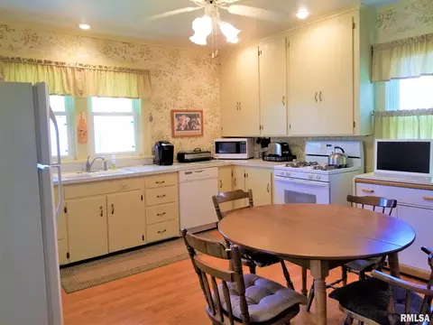 1408 29th Ave, Moline, IL 61265 photo 17