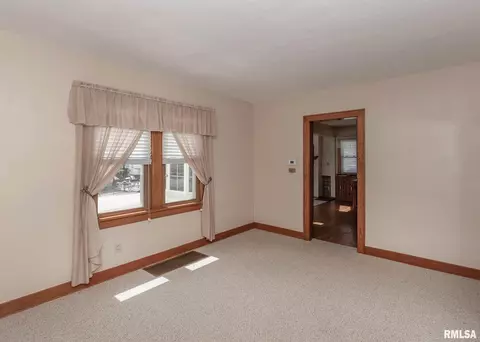 3623 26th St, Moline, IL 61265 photo 4