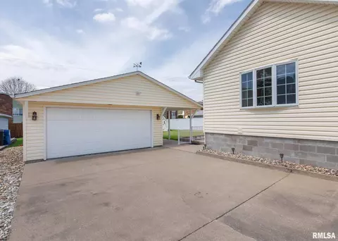 3623 26th St, Moline, IL 61265 photo 22