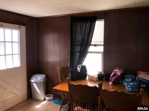 1405 13th St, Moline, IL 61265 photo 7