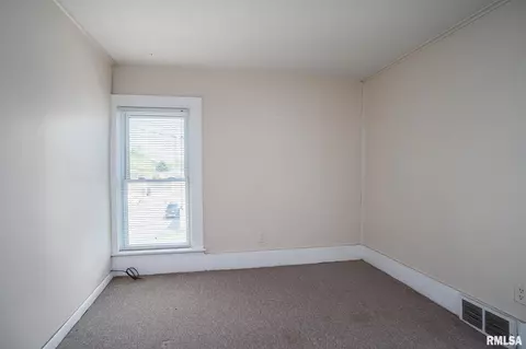 1119 17th St, Moline, IL 61265 photo 11