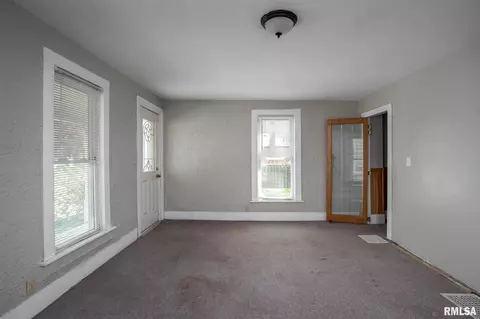 1119 17th St, Moline, IL 61265 photo 7