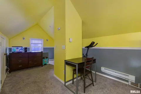 2340 28th St, Moline, IL 61265 photo 12