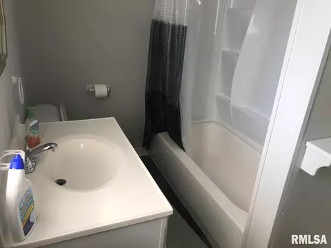 1219 12th Ave, Moline, IL 61265 photo 10
