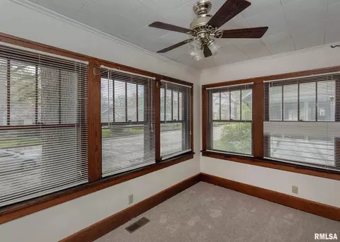 2951 12th Ave, Moline, IL 61265 photo 9