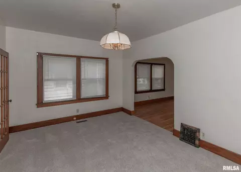 2951 12th Ave, Moline, IL 61265 photo 5