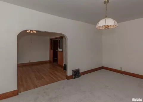 2951 12th Ave, Moline, IL 61265 photo 8