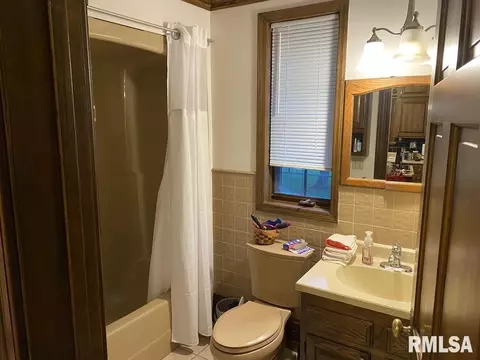 3110 14th St, Moline, IL 61265 photo 8