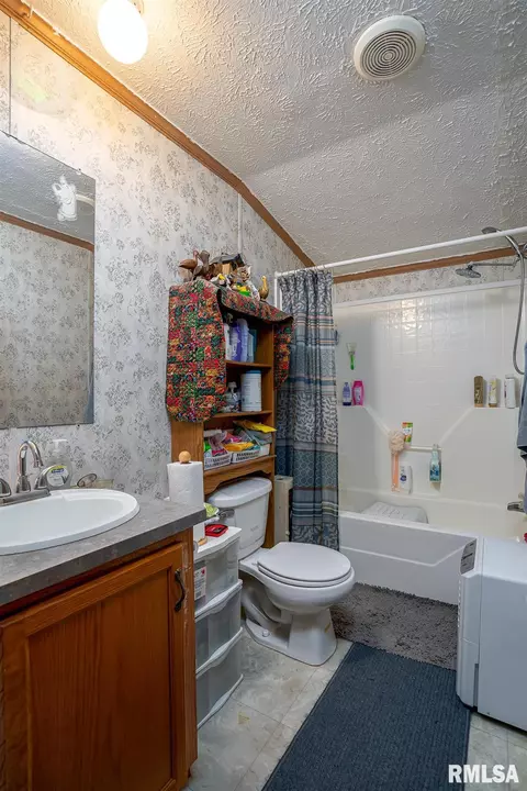 22903 245th St, Eldridge, IA 52748 photo 11