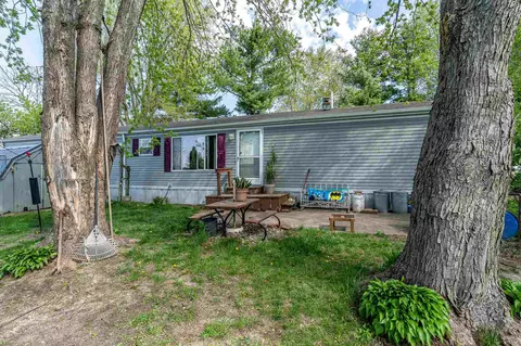 22903 245th St, Eldridge, IA 52748 photo 2