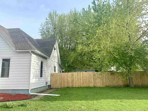 1007 13th Ave, Fulton, IL 61252 photo 5