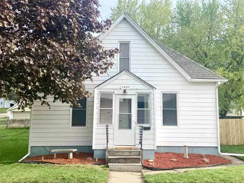 1007 13th Ave, Fulton, IL 61252 photo 1