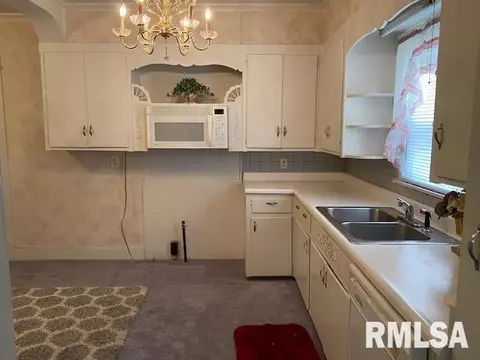 125 5th St, Silvis, IL 61282 photo 9
