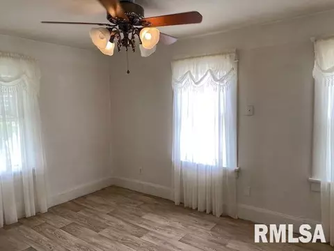 125 5th St, Silvis, IL 61282 photo 14