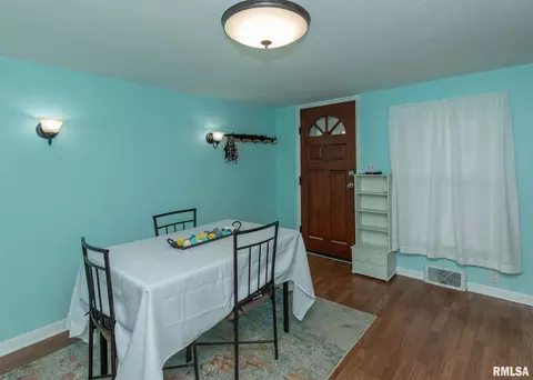 505 8th Ave, Silvis, IL 61282 photo 9
