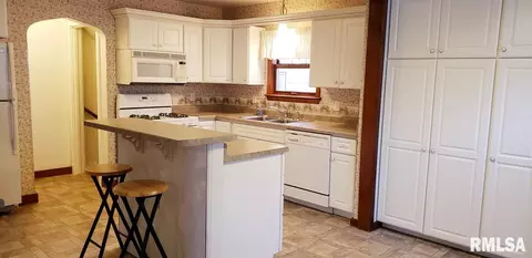 551 28th Ave, Moline, IL 61265 photo 7