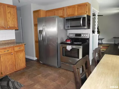 4825 47th Ave, Moline, IL 61265 photo 8