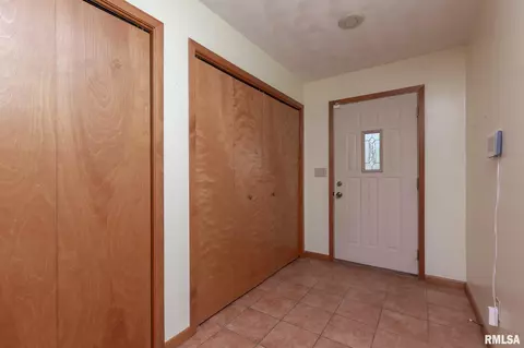 404 Cedar St, Andover, IL 61233 photo 12