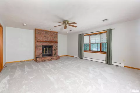 404 Cedar St, Andover, IL 61233 photo 3