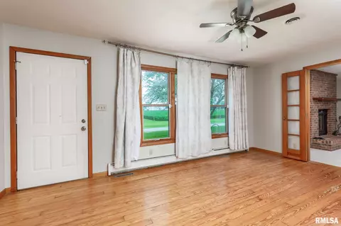 404 Cedar St, Andover, IL 61233 photo 10