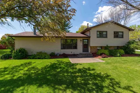 404 Cedar St, Andover, IL 61233 photo 1