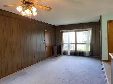3005 54th St, Moline, IL 61265 photo 2