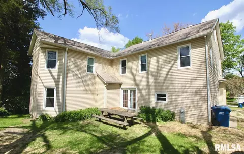 1106 2nd Ave, Silvis, IL 61282 photo 2