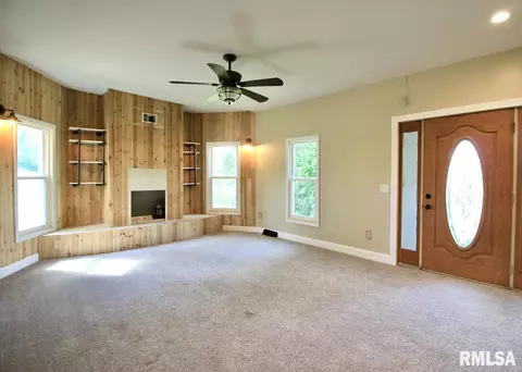 1106 2nd Ave, Silvis, IL 61282 photo 5