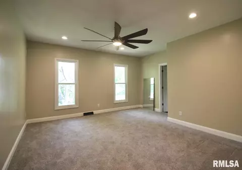 1106 2nd Ave, Silvis, IL 61282 photo 10