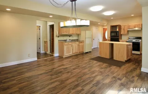 1106 2nd Ave, Silvis, IL 61282 photo 14
