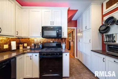 1185 25th St, Moline, IL 61265 photo 4