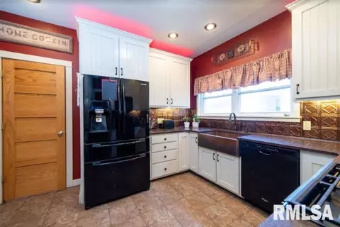 1185 25th St, Moline, IL 61265 photo 10