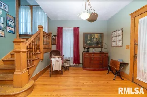 1185 25th St, Moline, IL 61265 photo 9