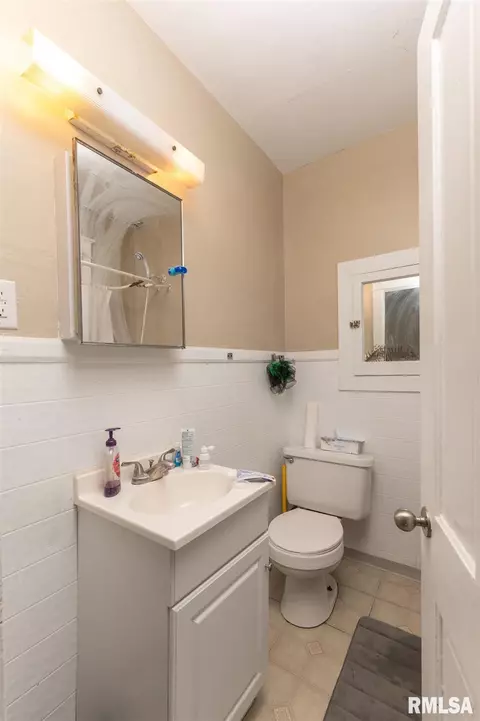 126 6th Ave, Moline, IL 61265 photo 12