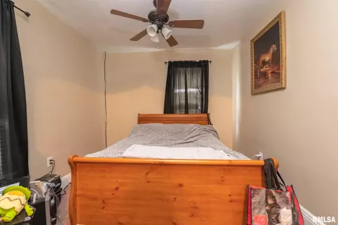 126 6th Ave, Moline, IL 61265 photo 8