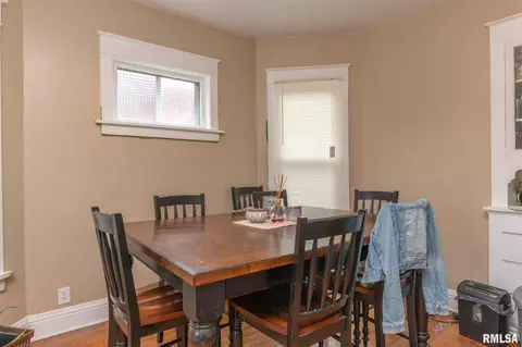 126 6th Ave, Moline, IL 61265 photo 5